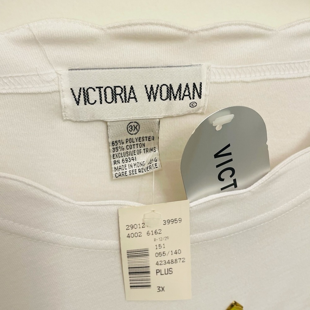 Victoria Woman Embroidered Summer Fun Top 3x NWT - Picture 13 of 13